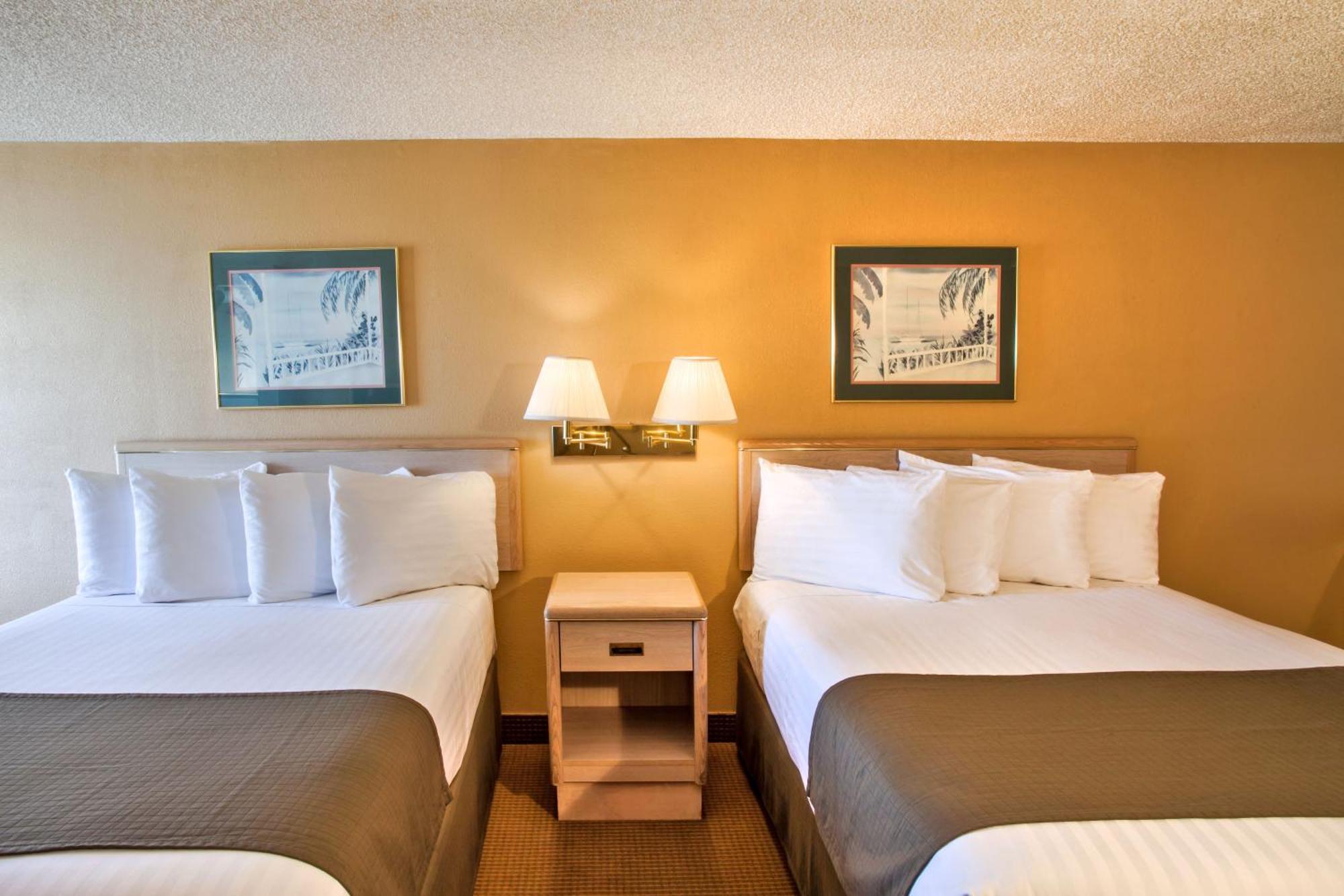 Ebb Tide Oceanfront Inn Seaside Bagian luar foto